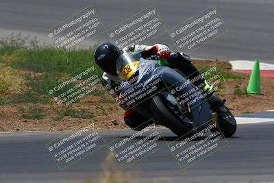 media/Apr-30-2023-CRA (Sun) [[020fcf5d43]]/Race 4-600 Supersport/